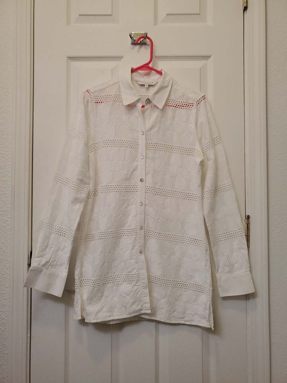Foxcroft NYC White Eyelet Polka Dot Button Down Shirt Size 8